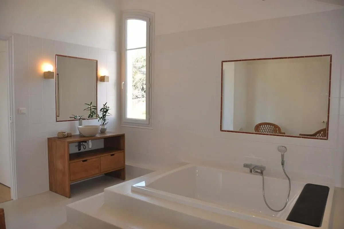 Luxury Villa Pool & Sea View 니스